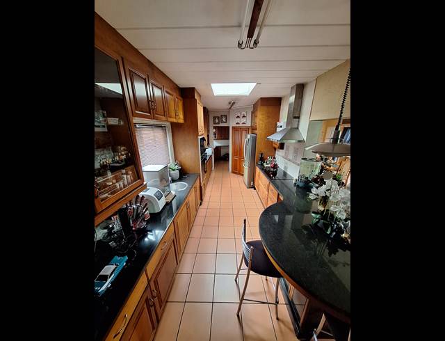 4 bed property for sale in AERORAND